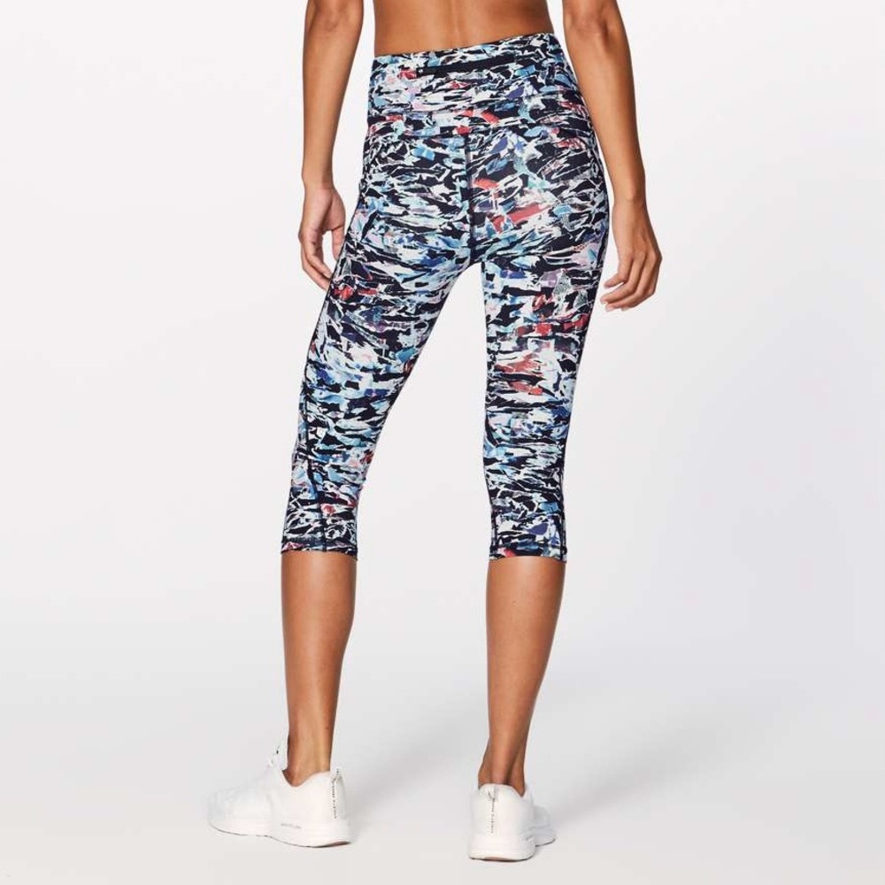 Lululemon Break Free crop leggings Nulux 17’’. 🖤 - Picture 3 of 13